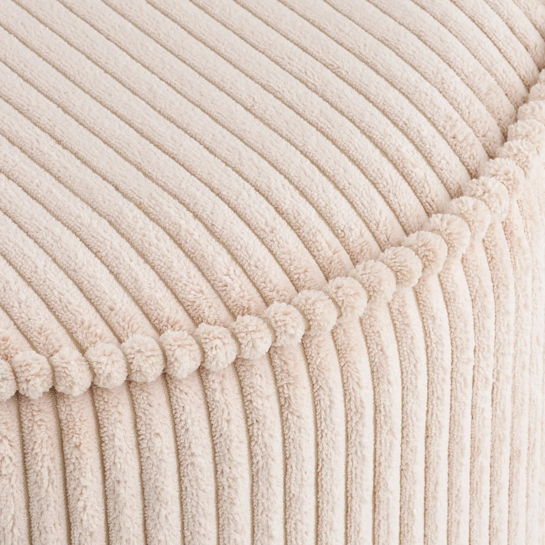 Detailaufnahme der Cordstruktur des Poufs Taupo