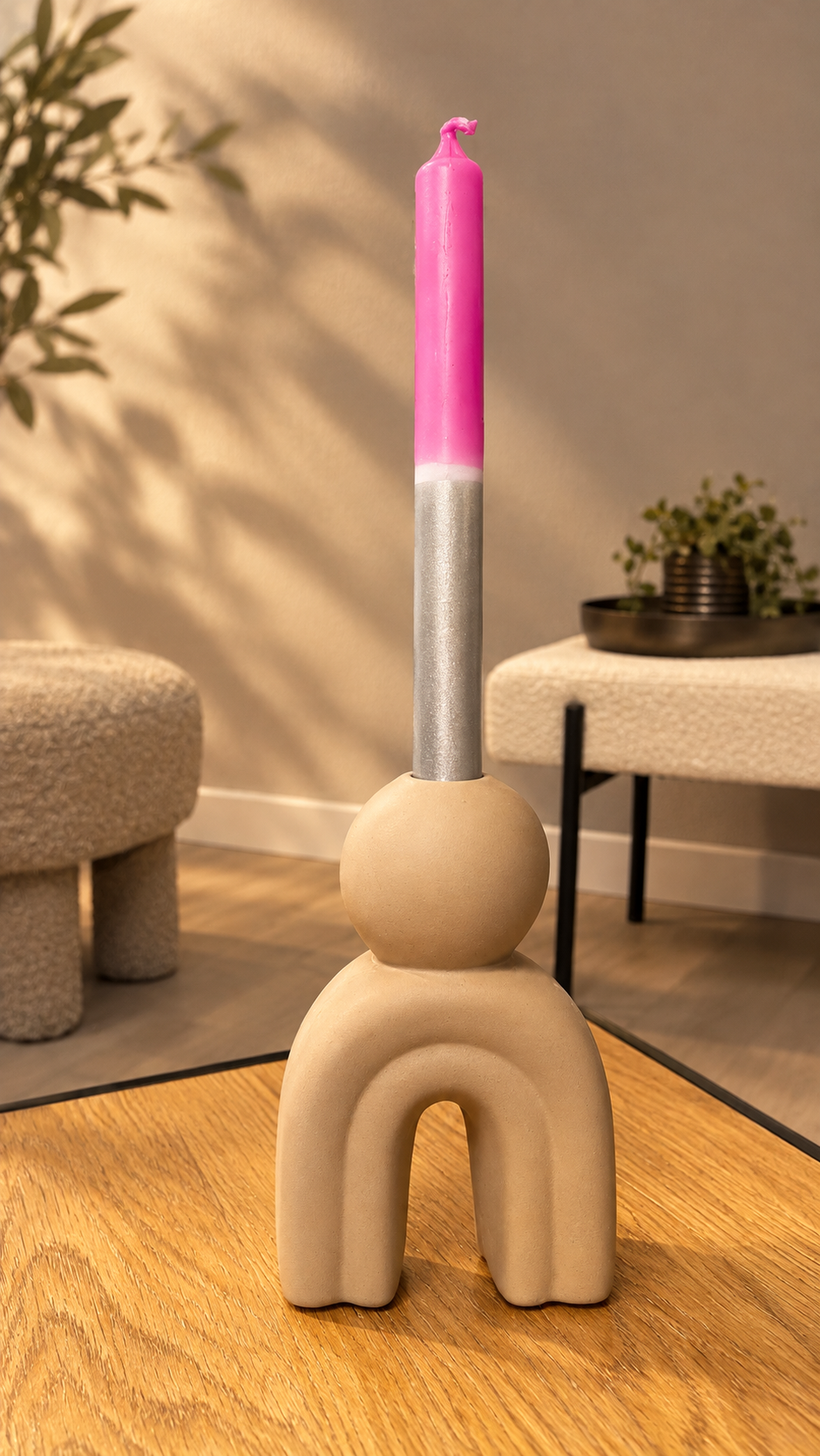 Kerzenhalter Holy aus Keramik mit Dip-Dye-Tafelkerze – Geschenkset Warmes Licht Silber