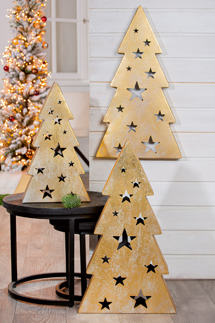 Weihnachtliche Szene mit goldfarbenem Wand-Tannenbaum Starry, verschiedene Größen, festlich arrangiert
