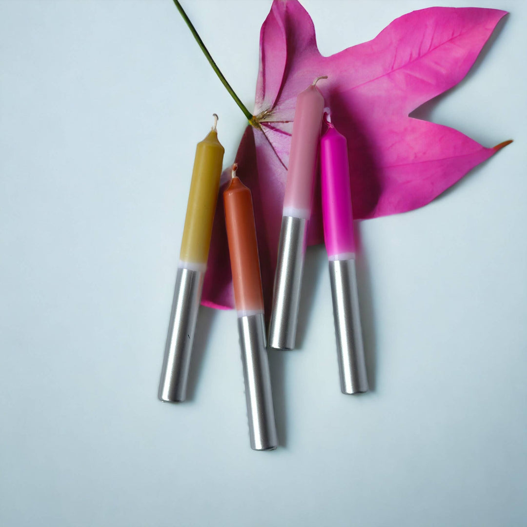Handgefertigte Dip-Dye-Tafelkerzen mit Silber-Fuß – Farben für das Geschenkset