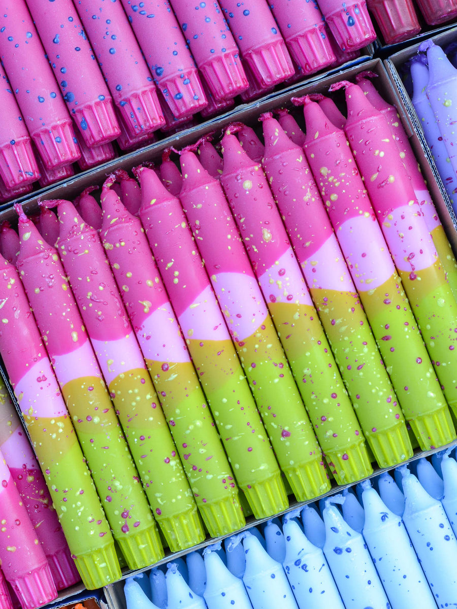 Bunte Stabkerzen mit Konfetti Design 20 cm im 10er Set für Tischdeko